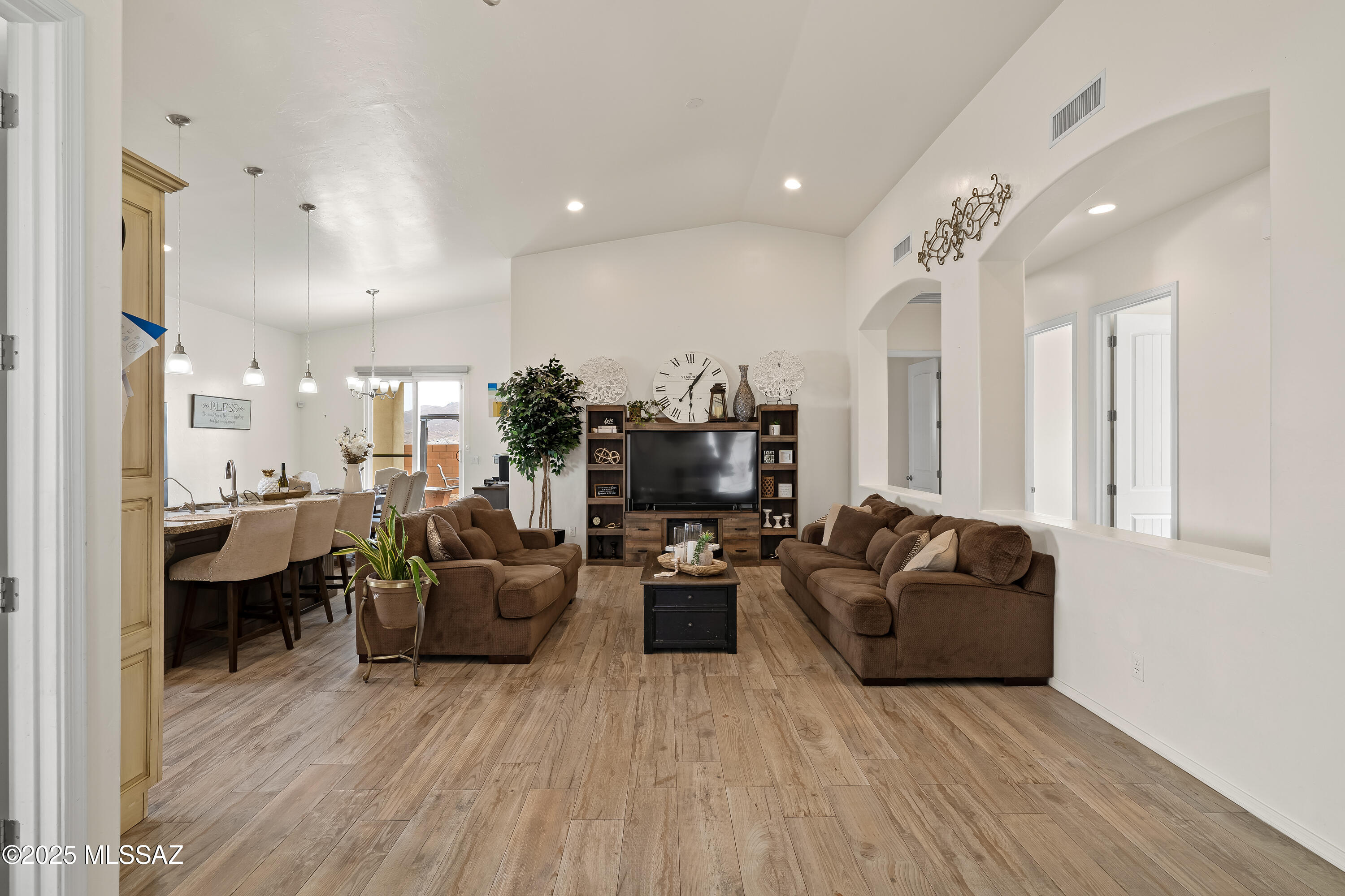 1089 Sicomoro Corte Rio Rico, AZ 85648 - Photo 6 of 47