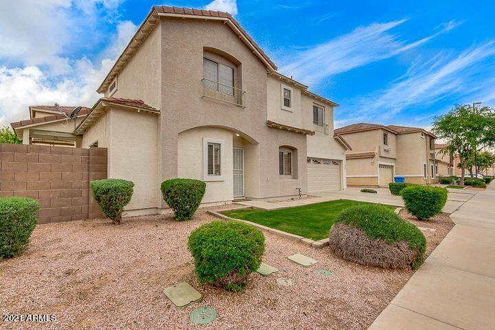 1236 South Boulder Street, Unit F Gilbert, AZ 85296 - Photo 2 of 31 1236 S Boulder St 2