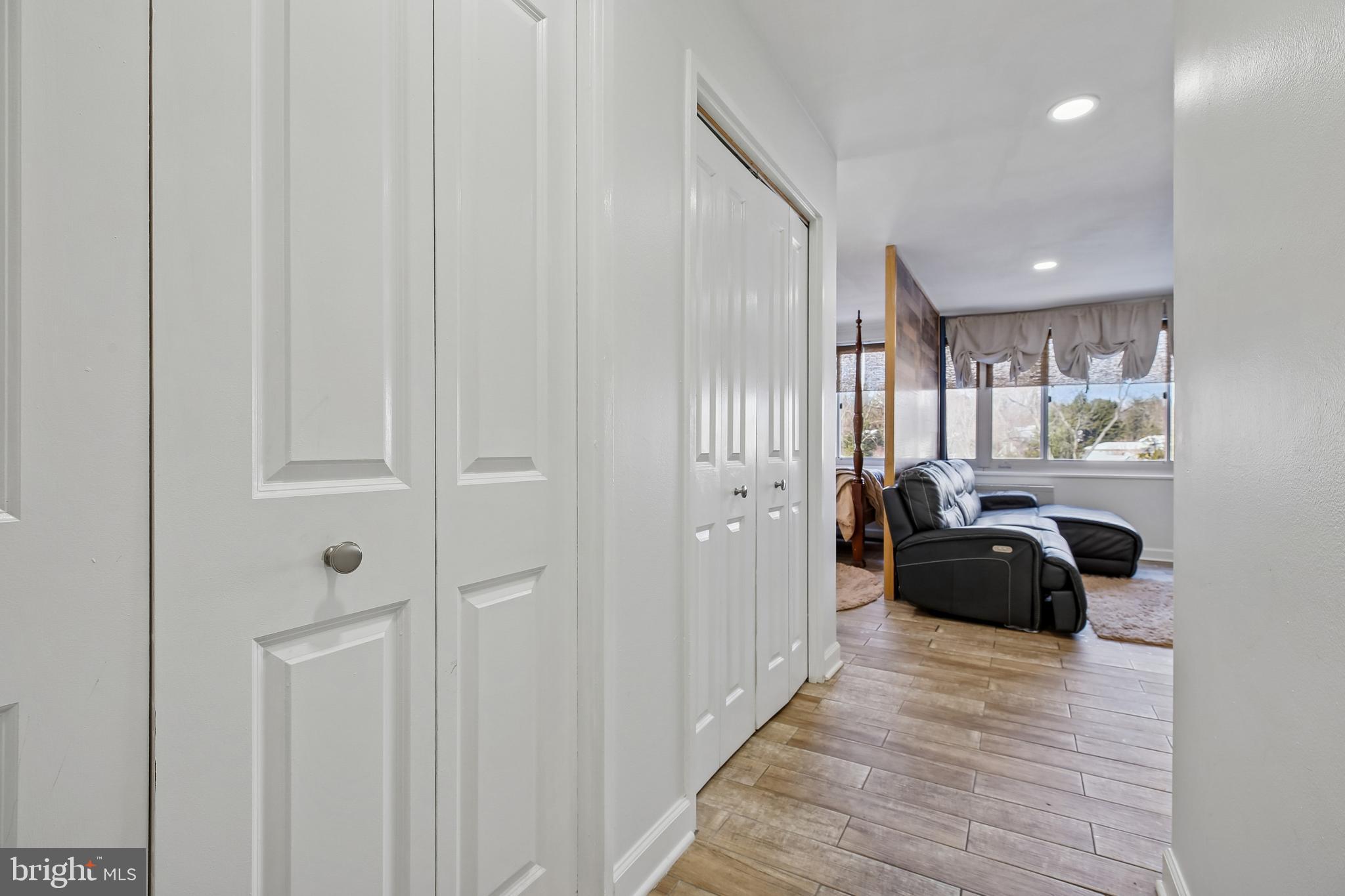 1900 Lyttonsville Road, Unit 702 Silver Spring, MD 20910 - Photo 9 of 31