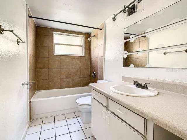 $1,235 | 714 Michigan Court, Unit 2, St. Cloud, FL 34769