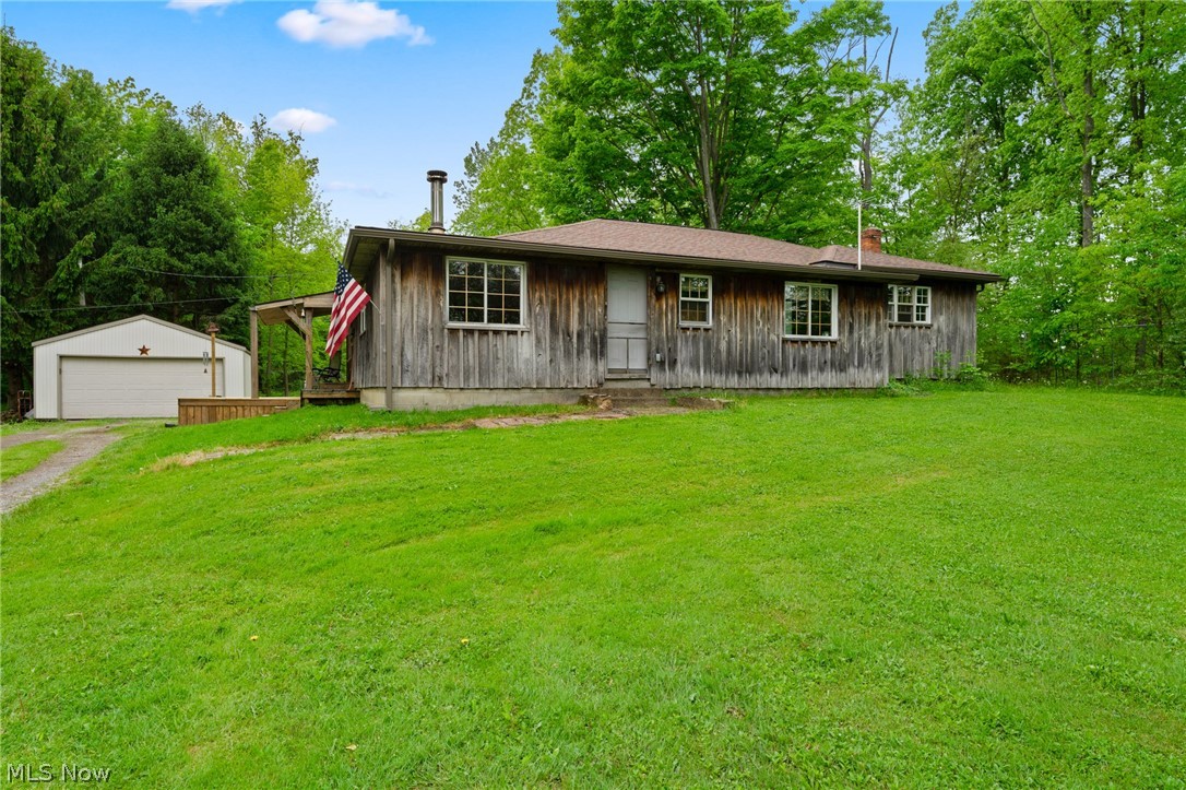 10981 Stateline Road New Middletown, OH 44442 - Photo 2 of 20 Gallery Image 2