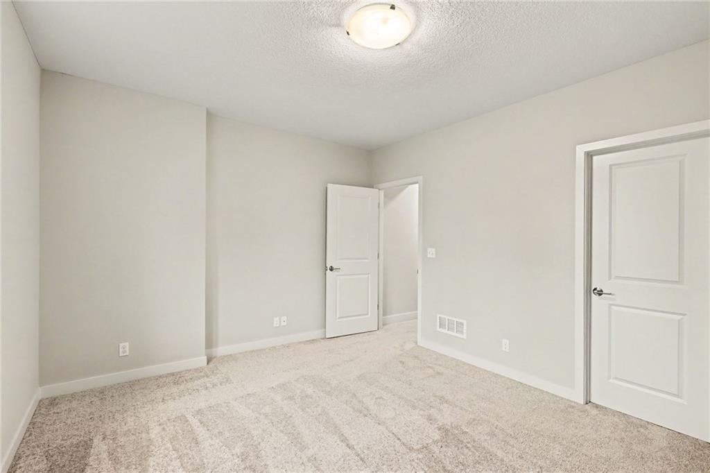 8193 Valley Road Lenexa, KS 66220 - Photo 26 of 36