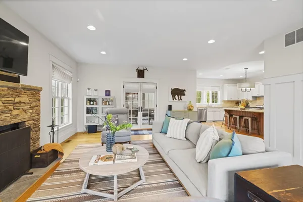 $2,999,500 | 11674 Riviera Drive, New Buffalo, MI 49117