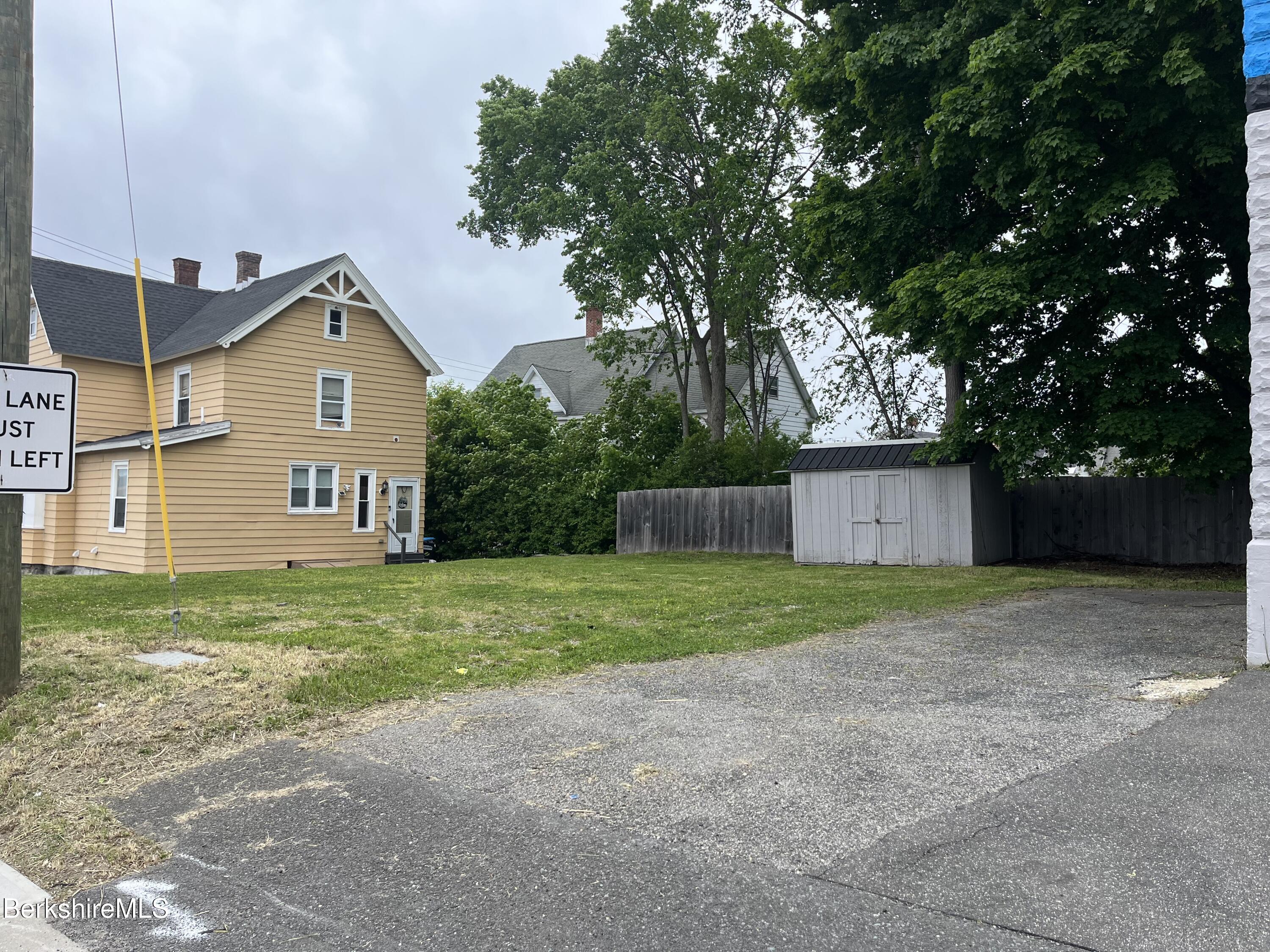 69 Tyler Street Pittsfield, MA 01201 - Photo 4 of 10 Pic D