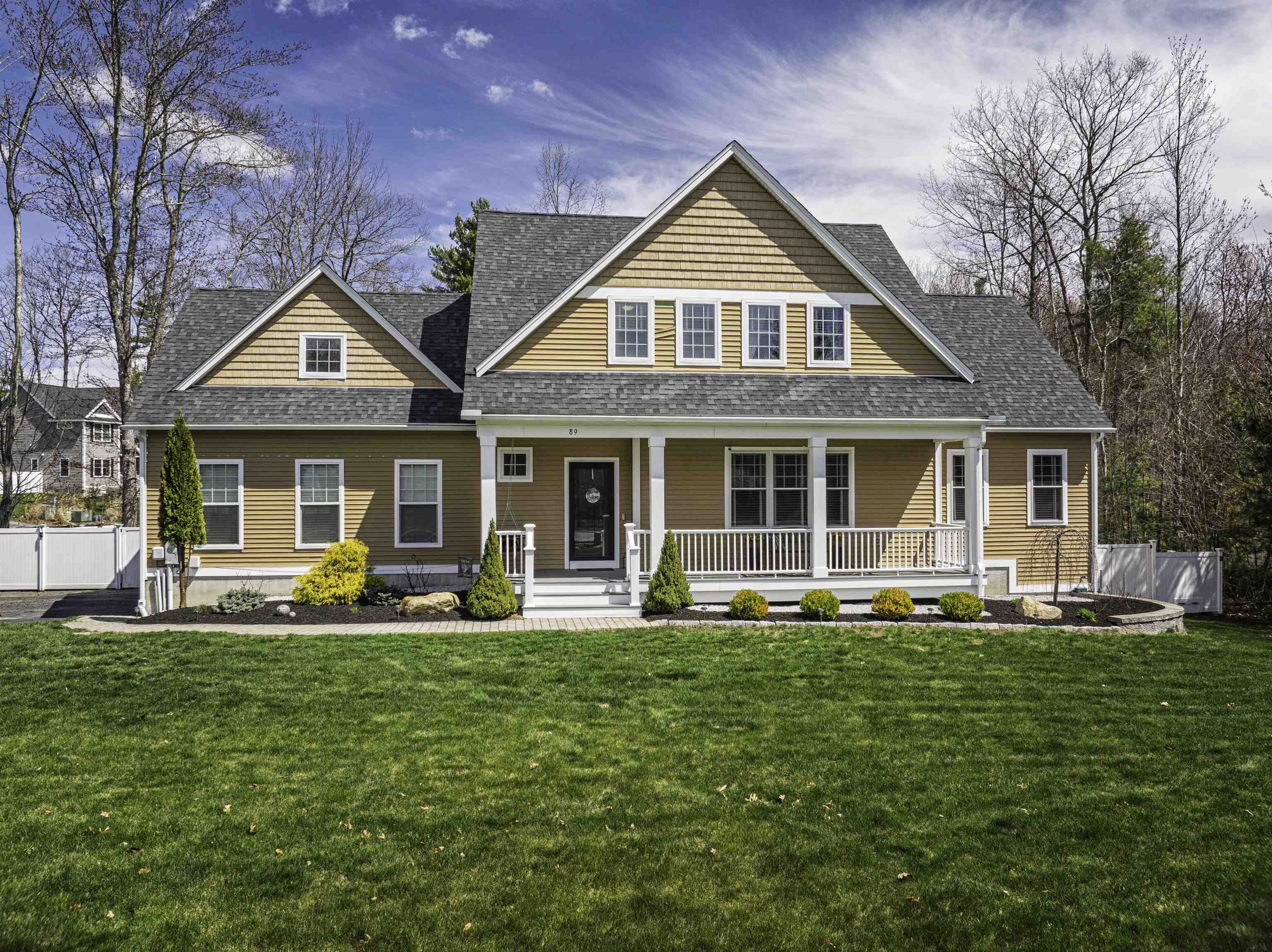 89 Emerald Lane Dover, NH 03820 - Photo 1 of 44