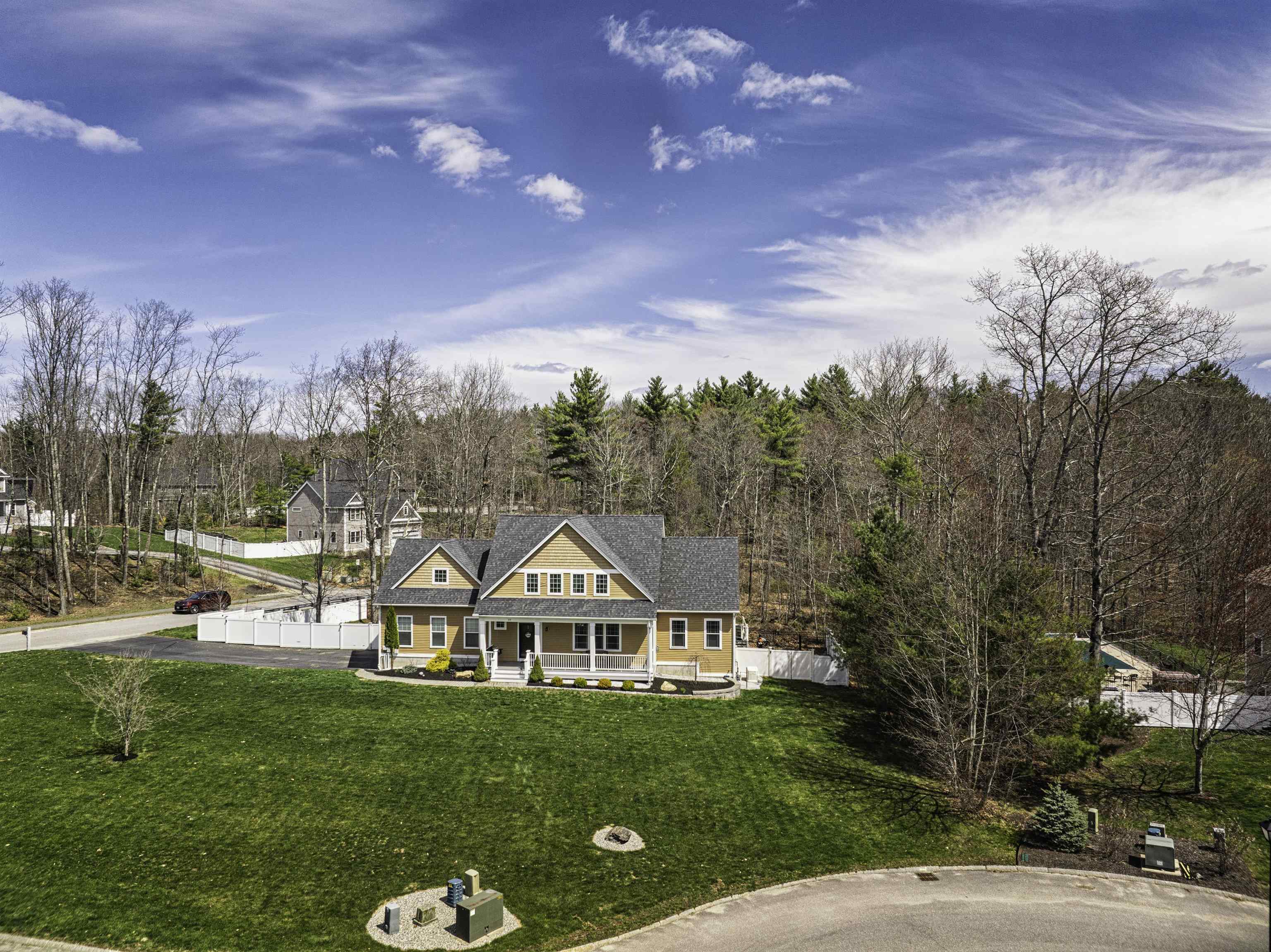 89 Emerald Lane Dover, NH 03820 - Photo 4 of 44