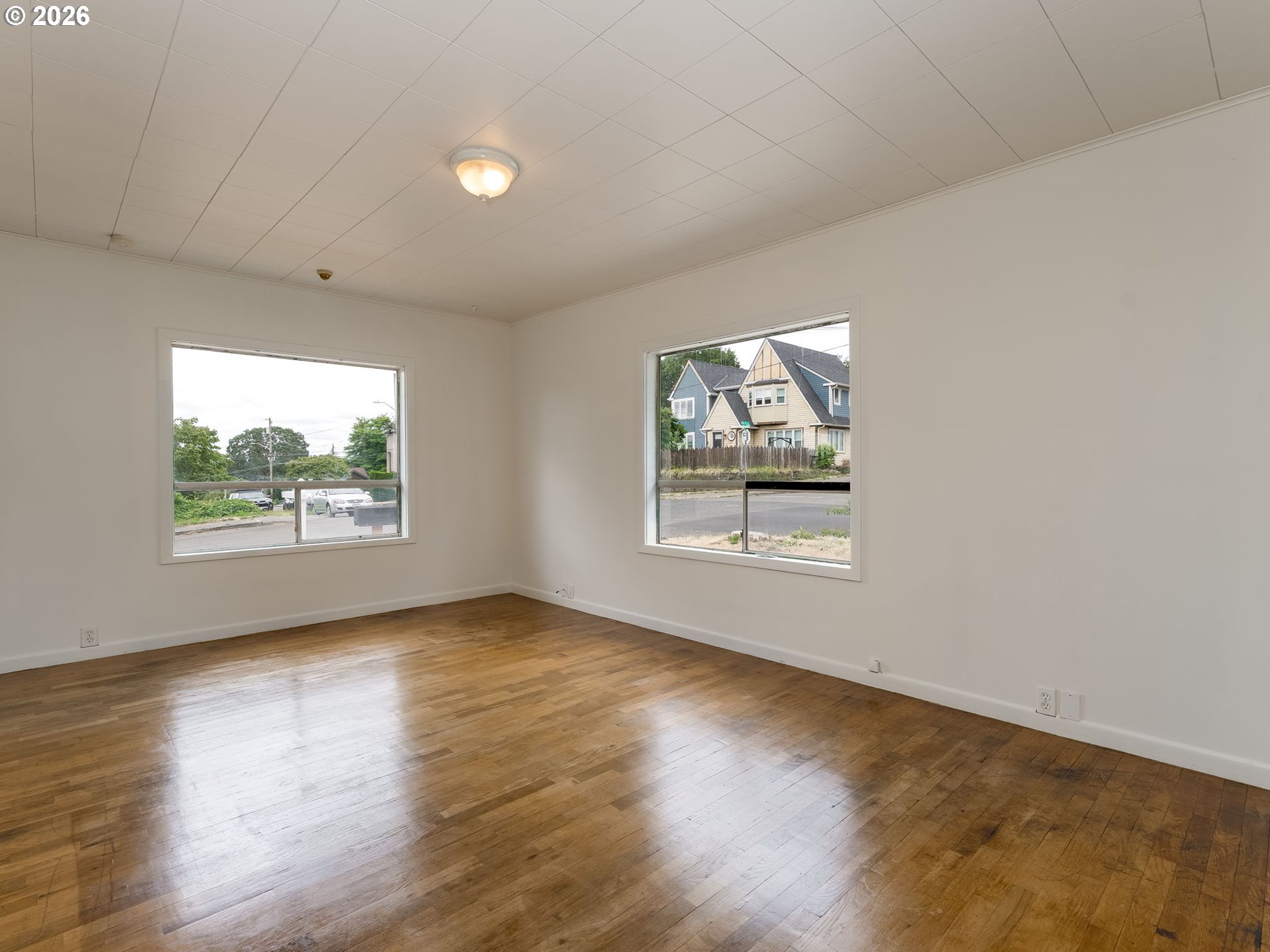 135 Northwest 15th Avenue Camas, WA 98607 - Photo 8 of 42 Living Room