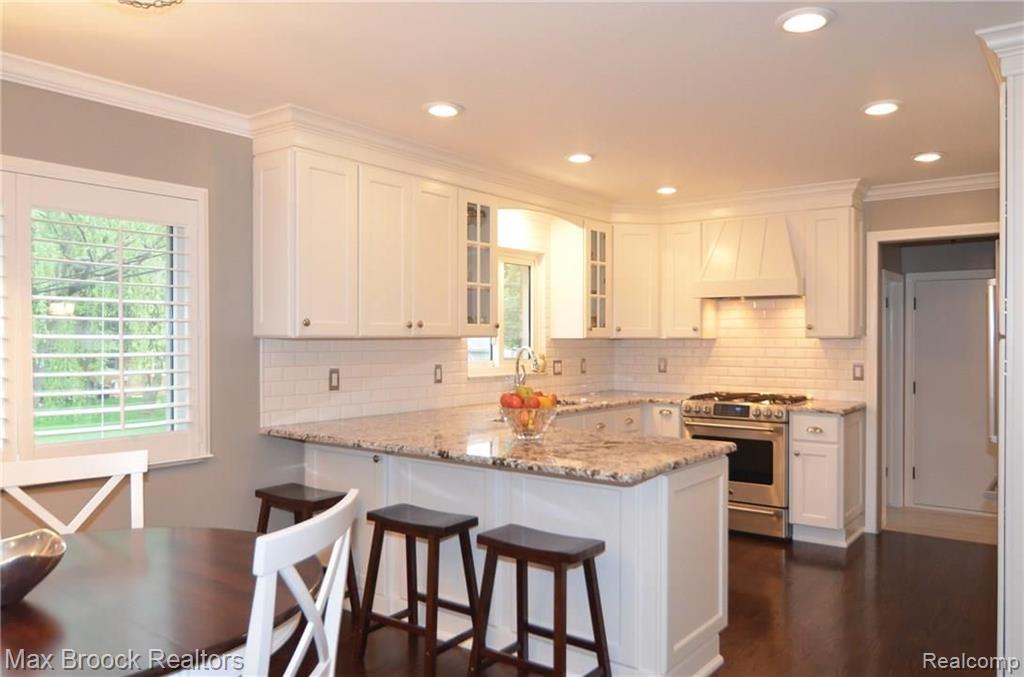 2183 Wayward Drive Rochester Hills, MI 48309 - Photo 13 of 44