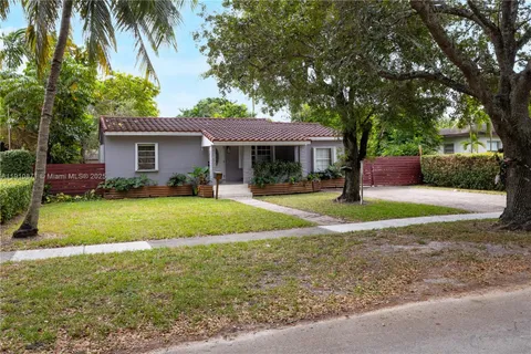 $695,000 | 1220 Oriole Avenue, Miami Springs, FL 33166