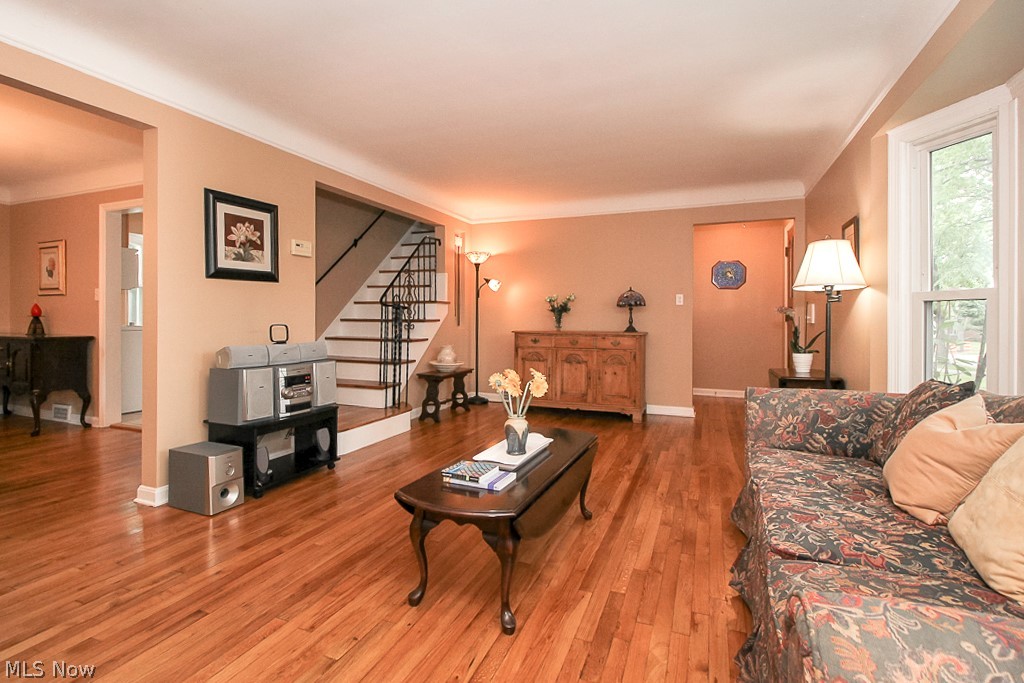 4178 Bushnell Road University Heights, OH 44118 - Photo 4 of 30
