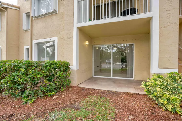 $1,900 | 266 Village Boulevard, Unit 6103, Tequesta, FL 33469