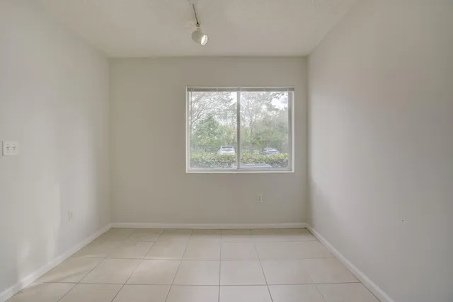 $1,900 | 266 Village Boulevard, Unit 6103, Tequesta, FL 33469