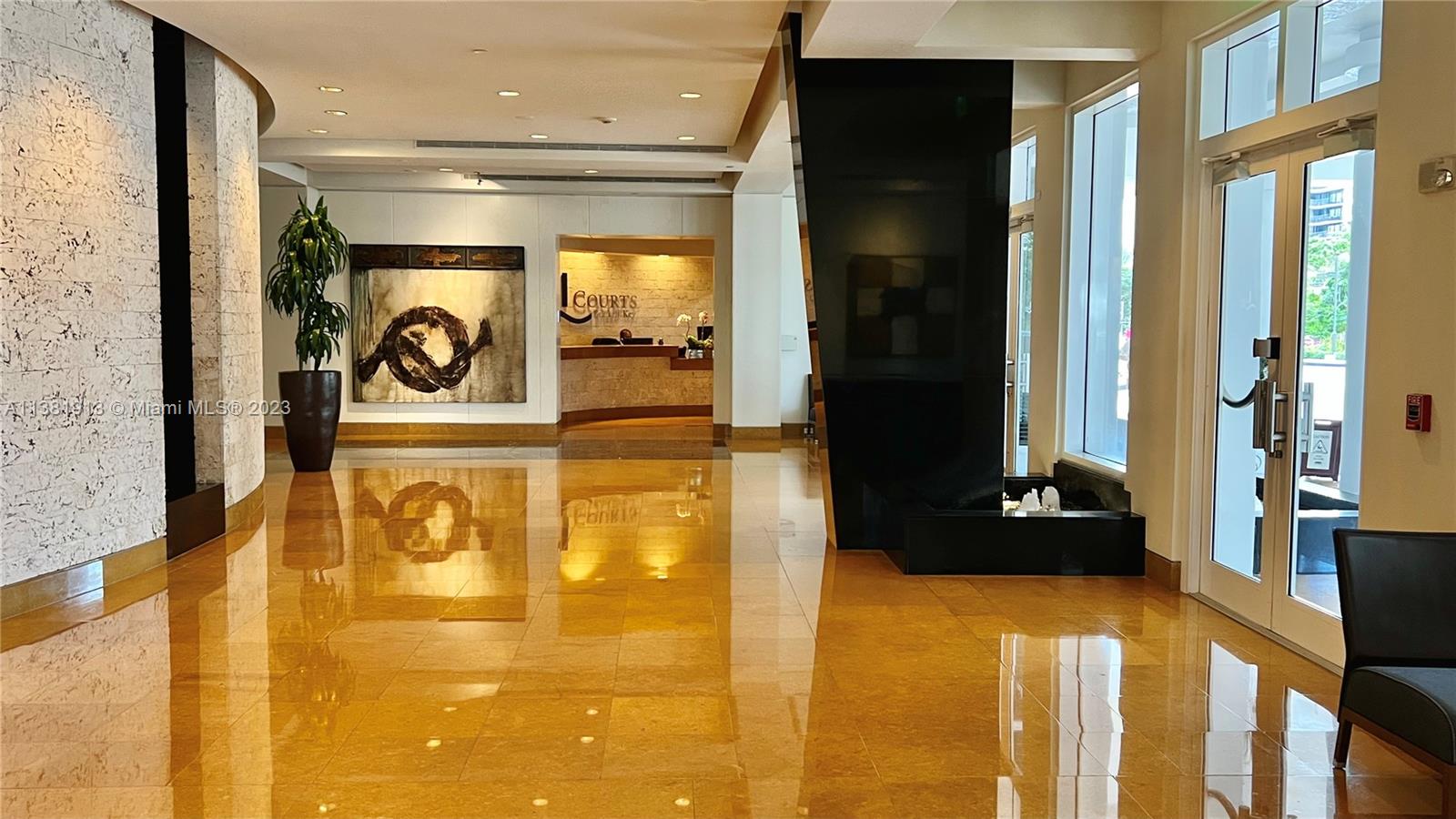 801 Brickell Key Boulevard, Unit 908 Miami, FL 33131 - Photo 28 of 29
