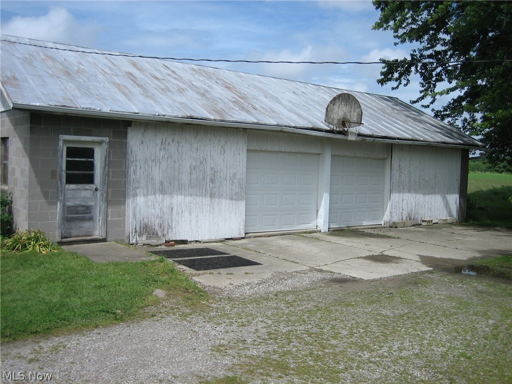 9735 Firestone Road Homerville, OH 44235 - Photo 3 of 19 Garage