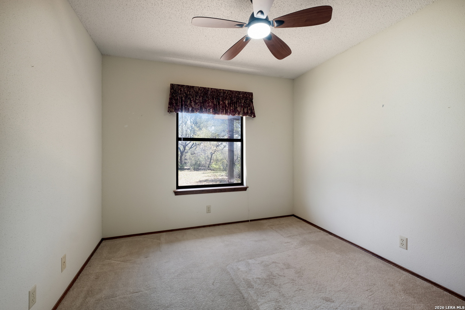 19824 Chimney Creek Road Helotes, TX 78023 - Photo 24 of 40