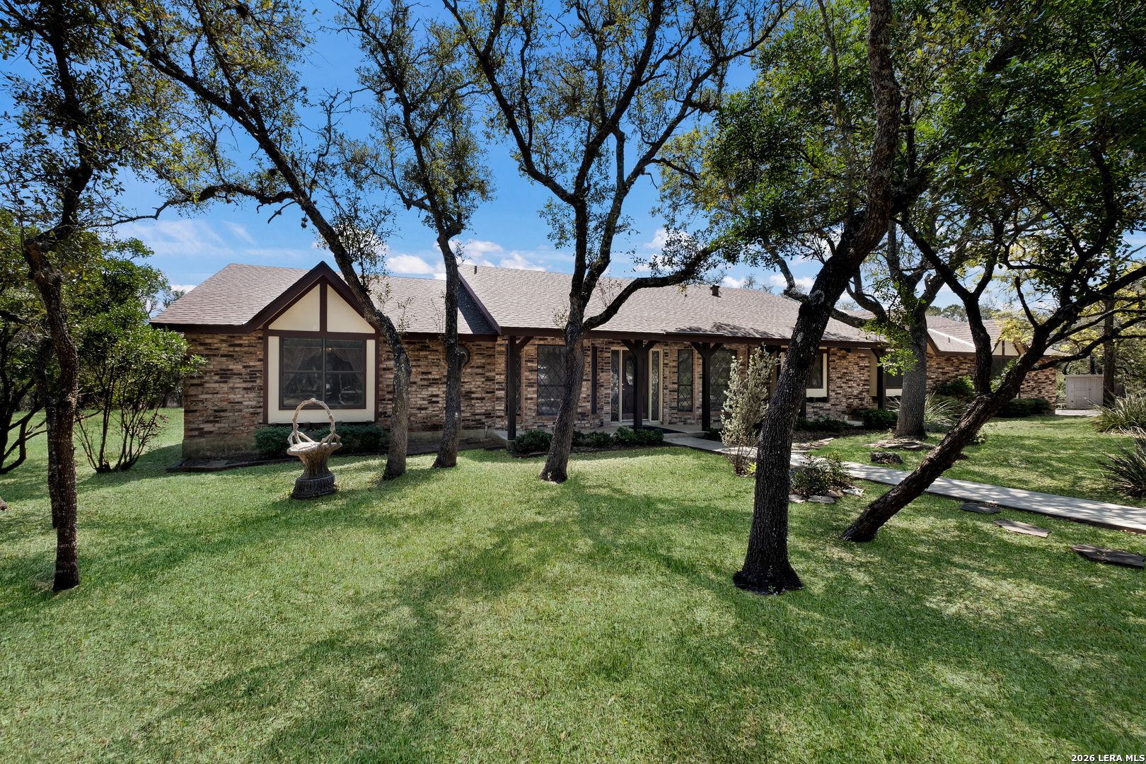 19824 Chimney Creek Road Helotes, TX 78023 - Photo 3 of 40