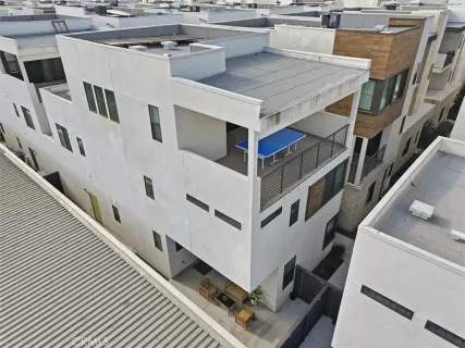 $975,000 | 2144 Swallowtail Walk, Gardena, CA 90247