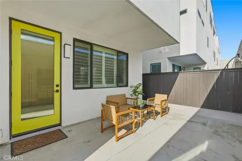 $975,000 | 2144 Swallowtail Walk, Gardena, CA 90247