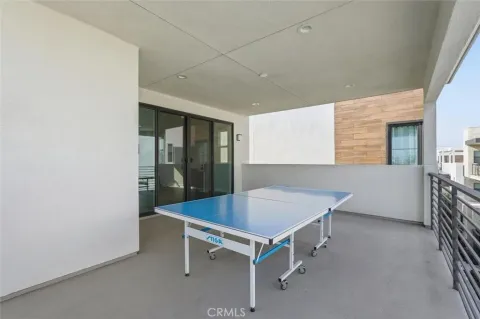 $975,000 | 2144 Swallowtail Walk, Gardena, CA 90247