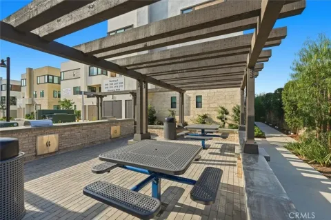 $975,000 | 2144 Swallowtail Walk, Gardena, CA 90247