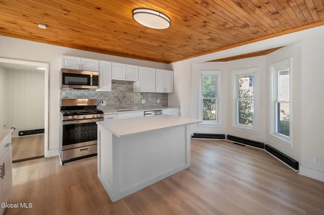 $419,999 | 178 Pershing Avenue, North Greenbush, NY 12198