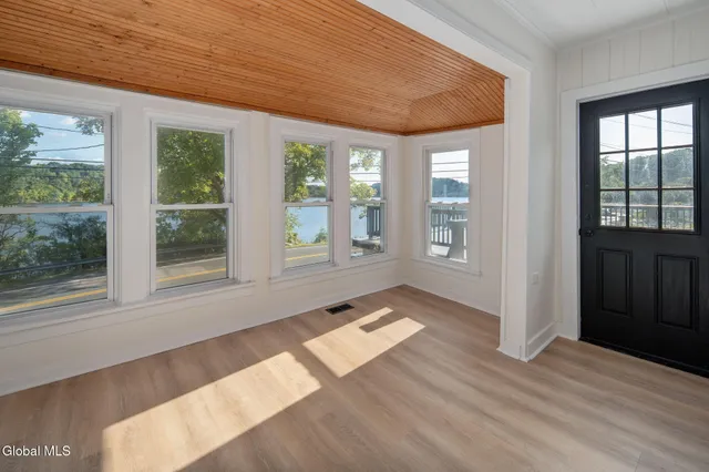 $419,999 | 178 Pershing Avenue, North Greenbush, NY 12198