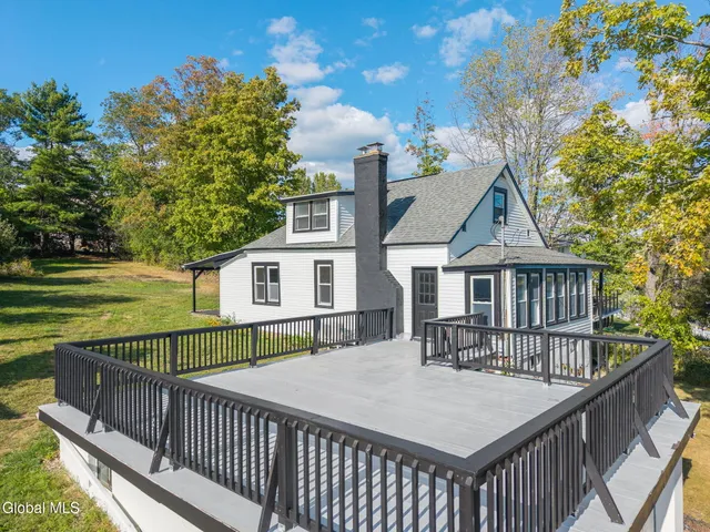 $419,999 | 178 Pershing Avenue, North Greenbush, NY 12198