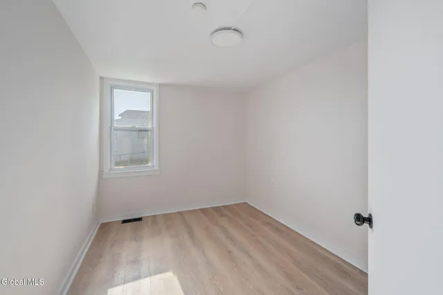 $419,999 | 178 Pershing Avenue, North Greenbush, NY 12198