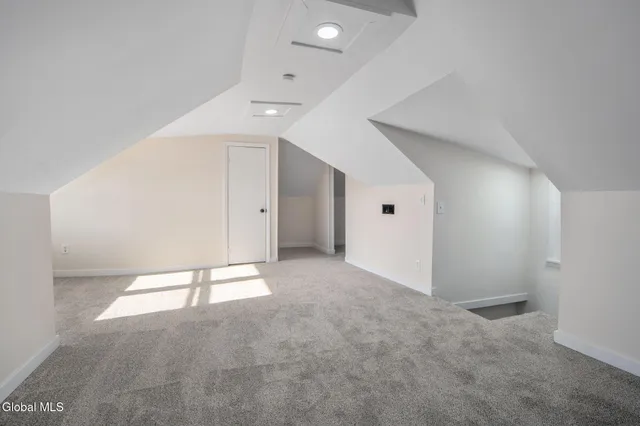 $419,999 | 178 Pershing Avenue, North Greenbush, NY 12198