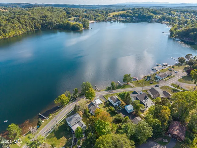 $419,999 | 178 Pershing Avenue, North Greenbush, NY 12198