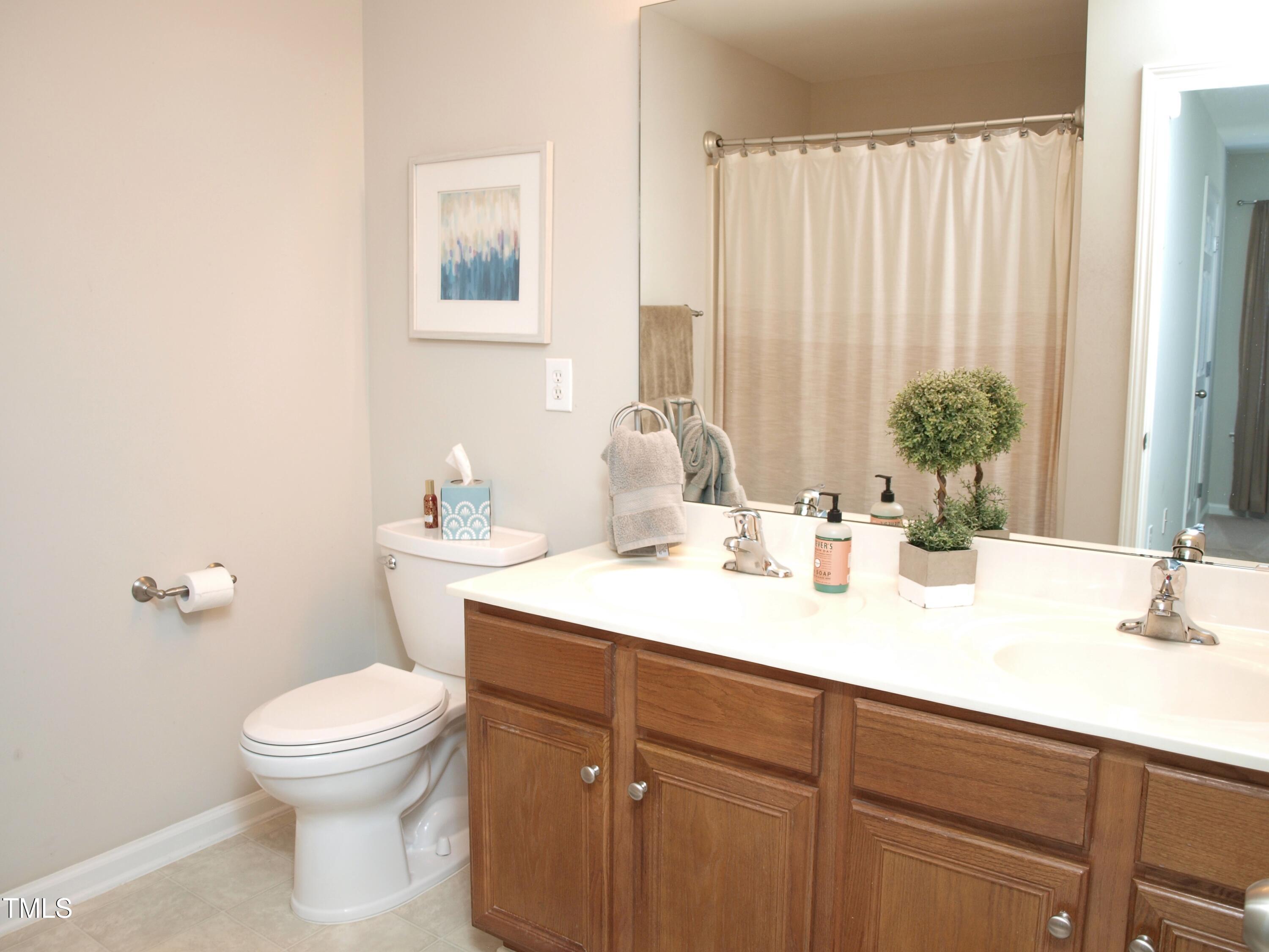 2237 Bankshill Row Raleigh, NC 27614 - Photo 9 of 22 9