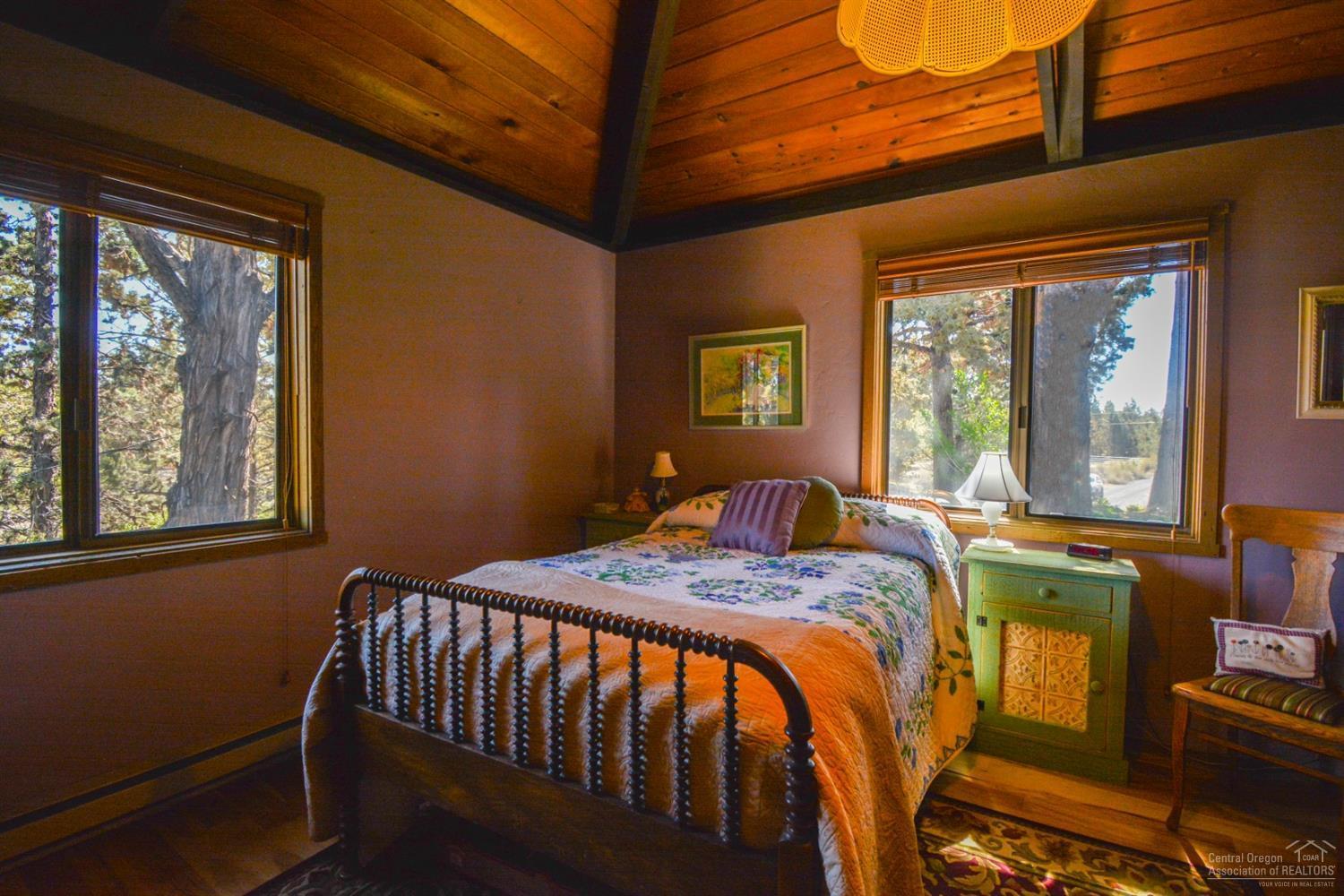 20410 Rogers Road Bend, OR 97703 - Photo 15 of 25 Additional Photo