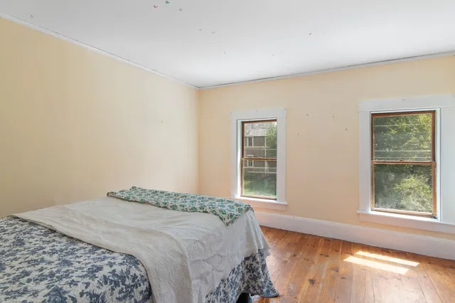 $425,000 | 76 Spruce Street, Brattleboro, VT 05301