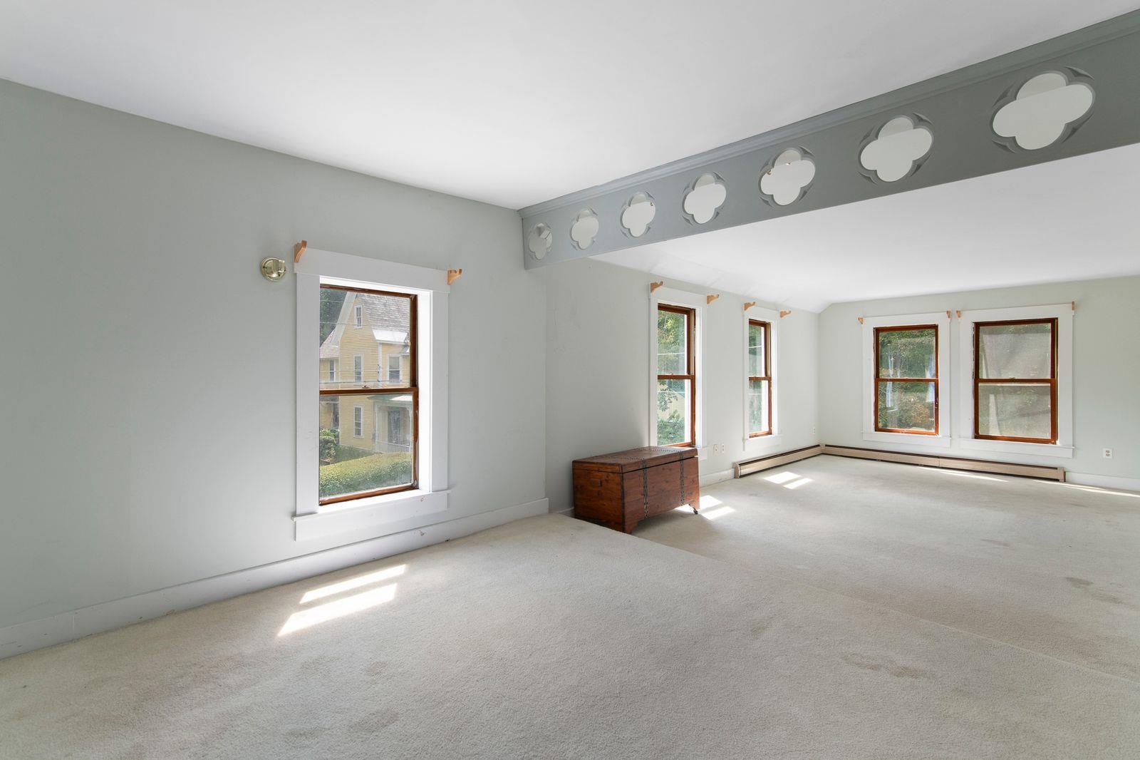 76 Spruce Street Brattleboro, VT 05301 - Photo 28 of 44