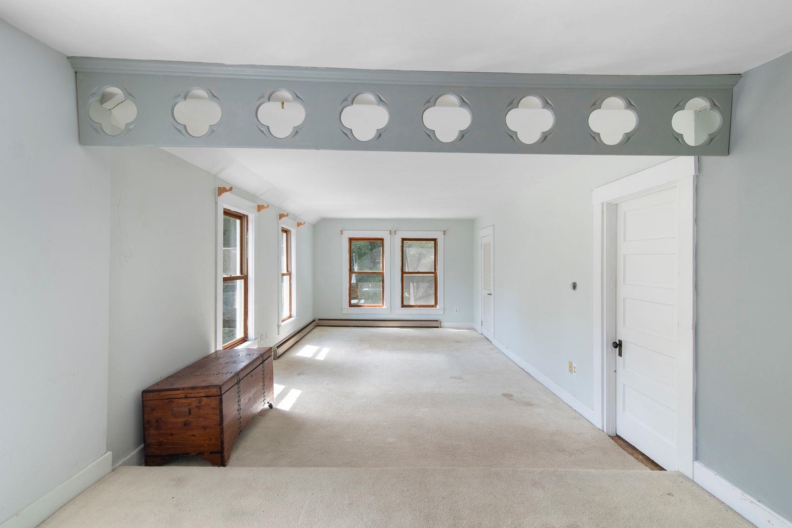 76 Spruce Street Brattleboro, VT 05301 - Photo 29 of 44