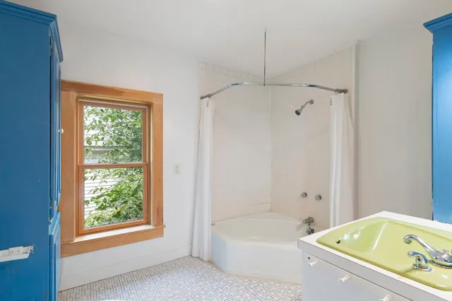 $425,000 | 76 Spruce Street, Brattleboro, VT 05301