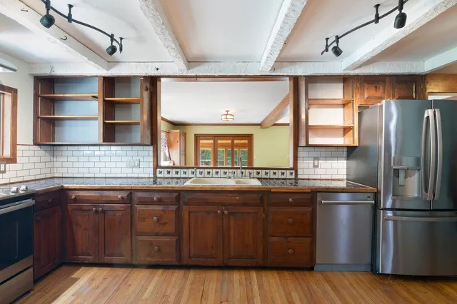 $425,000 | 76 Spruce Street, Brattleboro, VT 05301