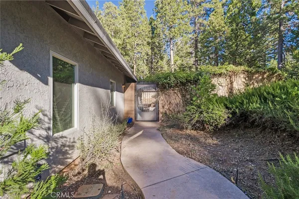 $386,500 | 4911 Contentment Lane, Forest Ranch, CA 95942