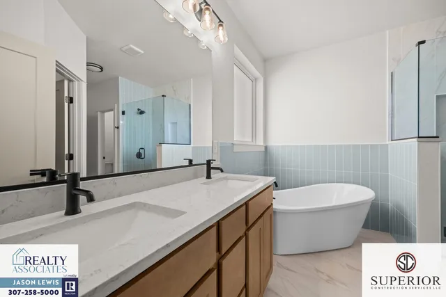 $539,000 | 1141 River Heights Drive, Mills, WY 82604