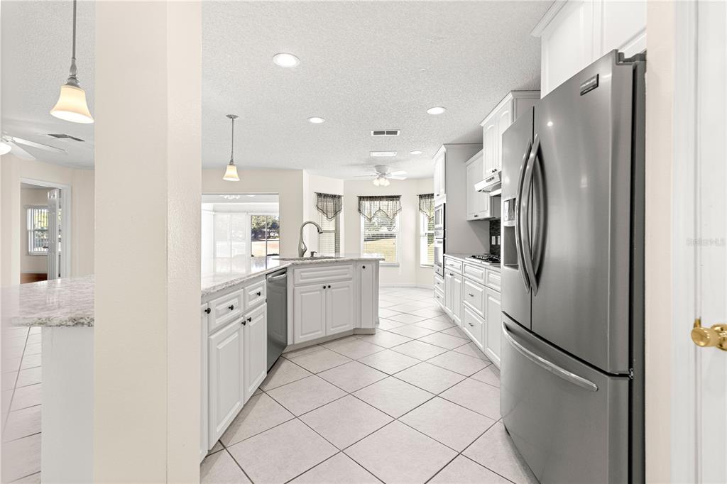 9452 Southwest 93rd Loop Ocala, FL 34481 - Photo 14 of 51 Gallery Image 14