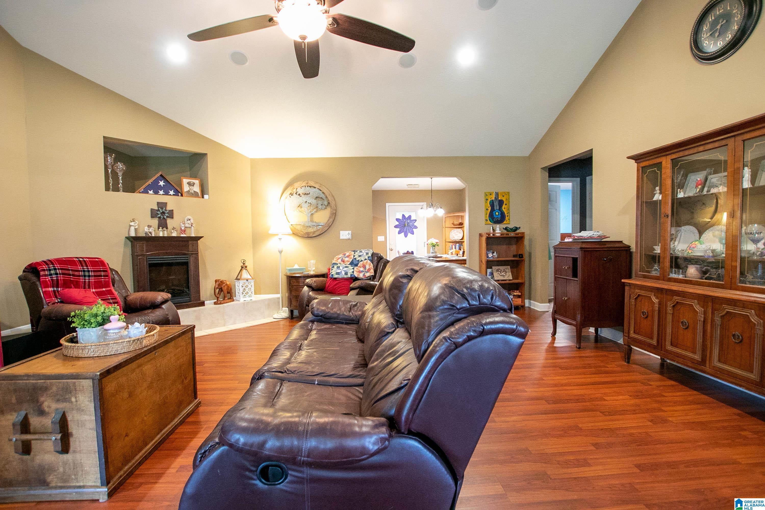 154 Kristen Drive Warrior, AL 35180 - Photo 11 of 37 Gallery Image 11
