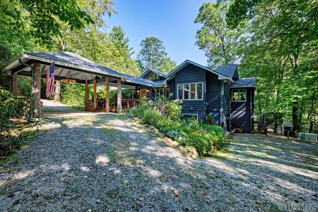 85 Eagle Ridge Drive Highlands, NC 28741 - Photo 1 of 30 Gallery Image 1