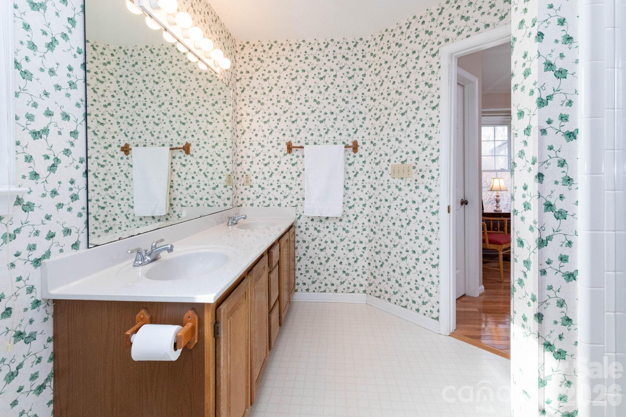 2 Strathmore Drive Arden, NC 28704 - Photo 13 of 25