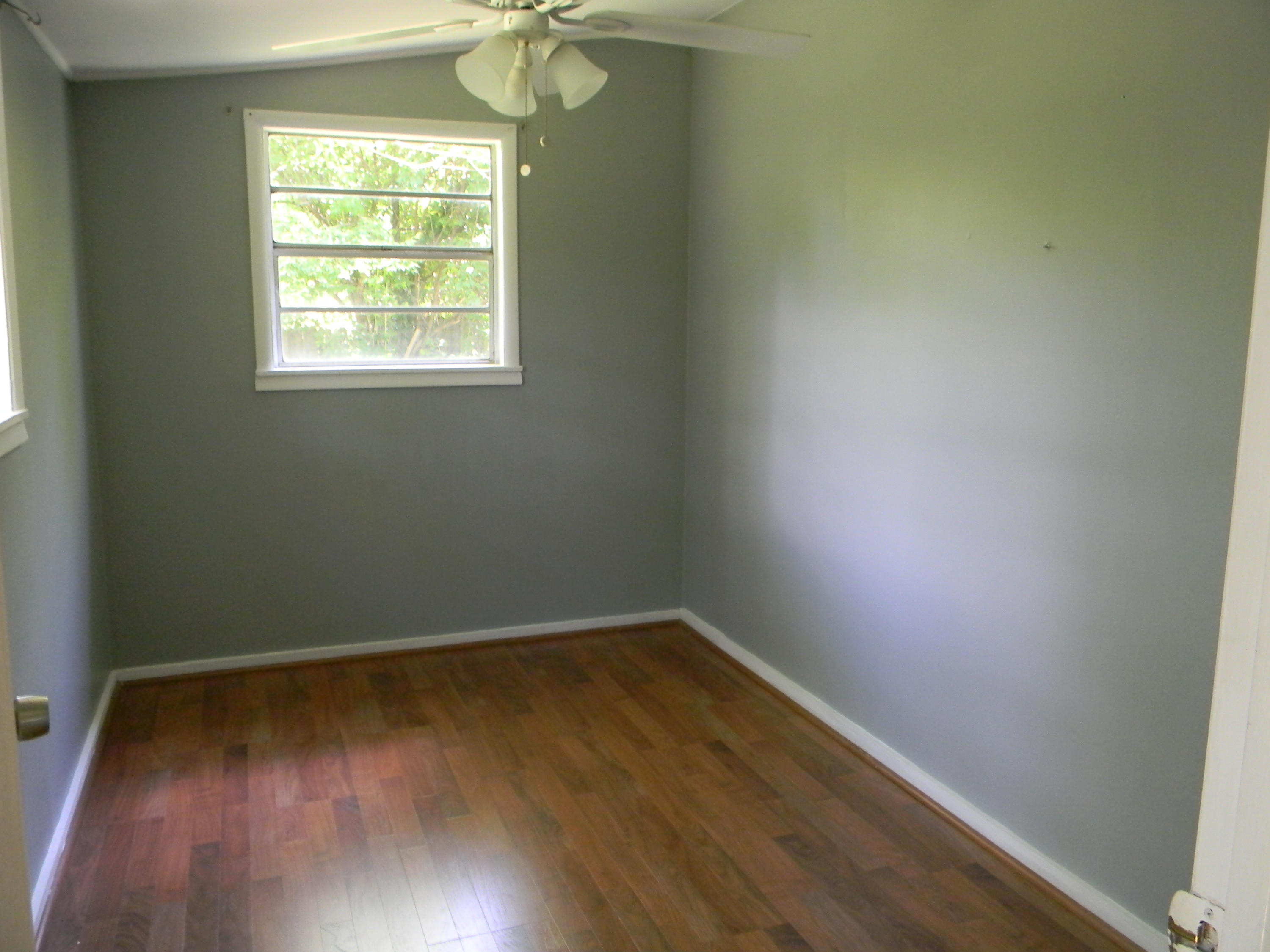 108 East Pasadena Road Oak Ridge, TN 37830 - Photo 5 of 14 DSCN1815