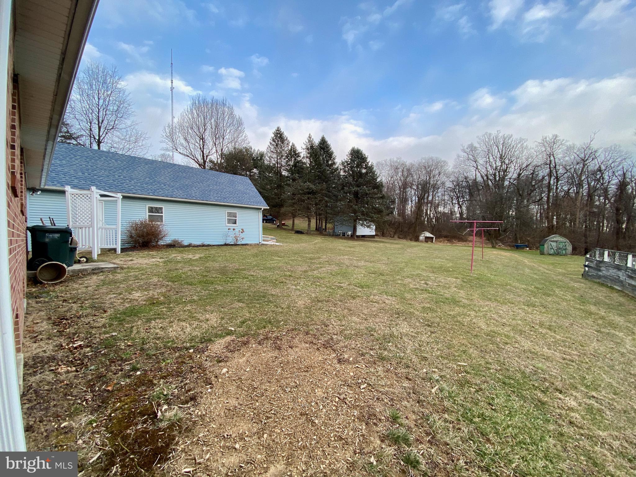 1250 Tower Road York, PA 17406 - Photo 38 of 48 Side Yard
