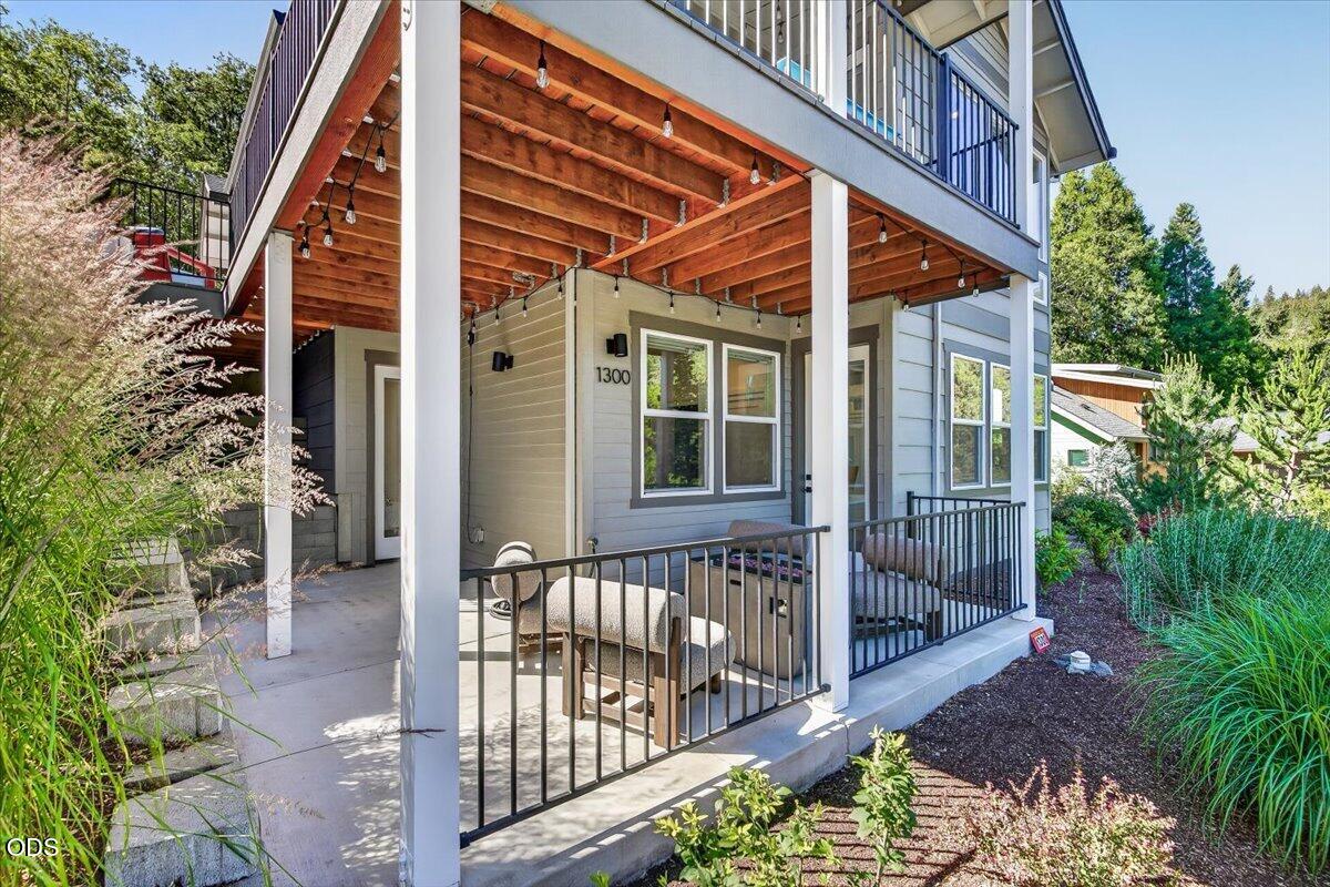 1300 Andrews Road Jacksonville, OR 97530 - Photo 42 of 53