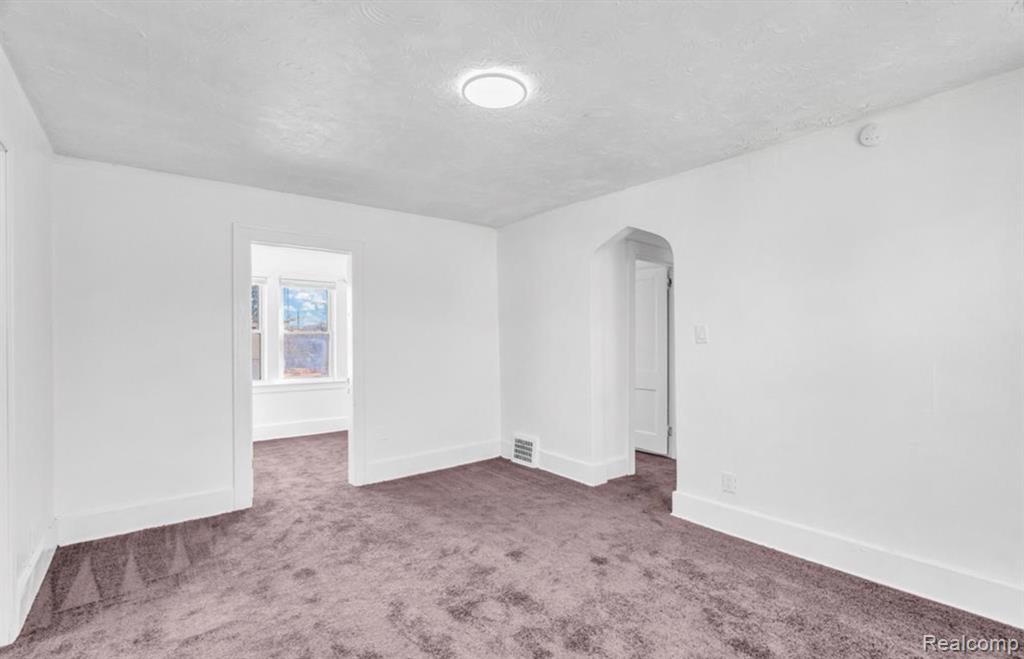 5573 Montclair Street Detroit, MI 48213 - Photo 28 of 40