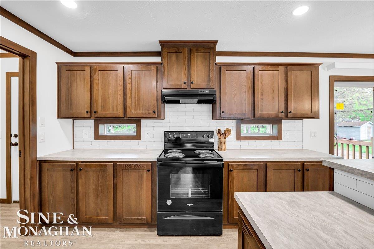 2060 Washington Street Algonac, MI 48001 - Photo 14 of 37