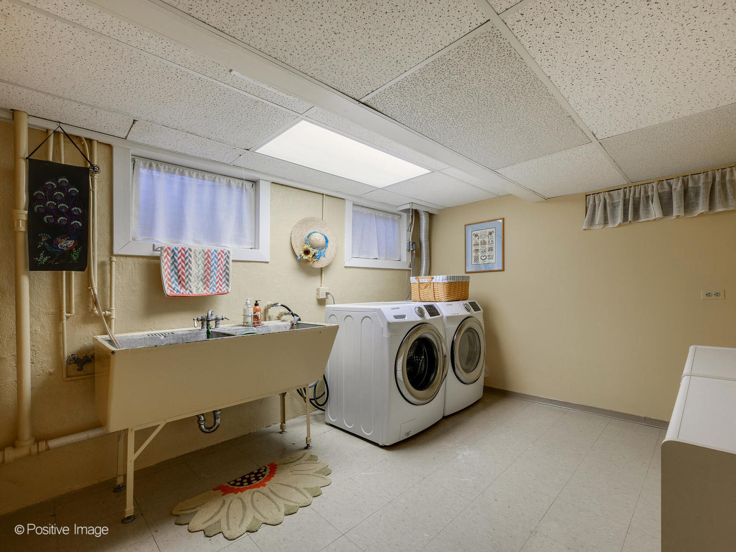 1520 Longvalley Road Glenview, IL 60025 - Photo 26 of 35 a utility room with dryer and washer