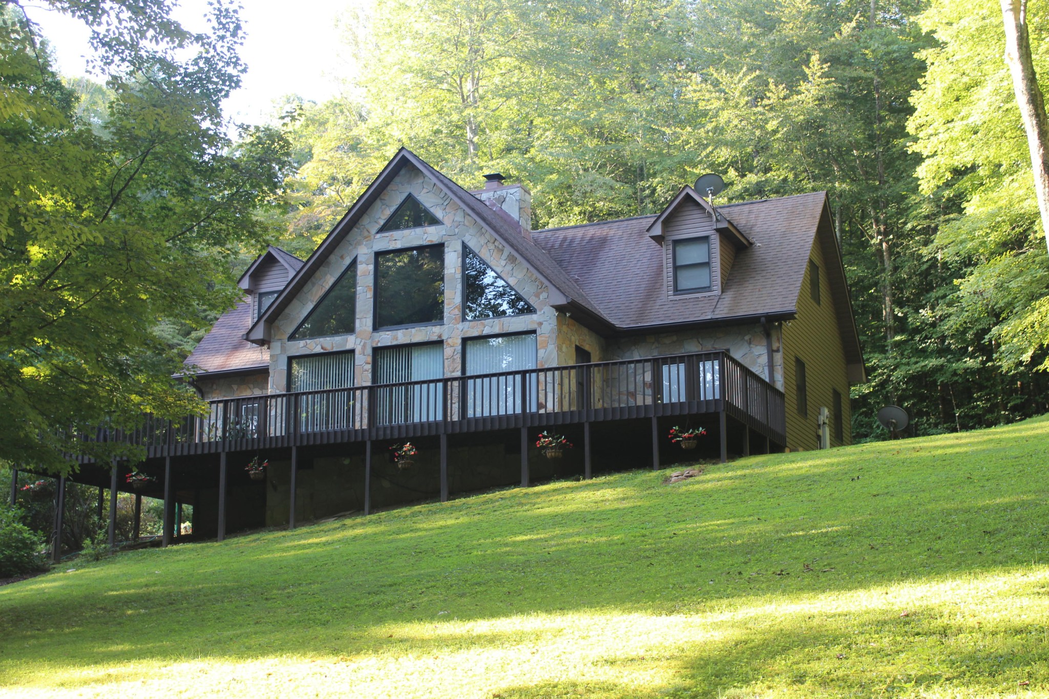 1172 Sequoyah Road Andersonville, TN 37705 - Photo 4 of 37 Gallery Image 4